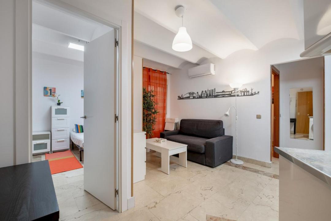 מדריד 2 Bedroom 1 Bathroom Furnished - Sol - Cozy Vintage - Mintystay מראה חיצוני תמונה