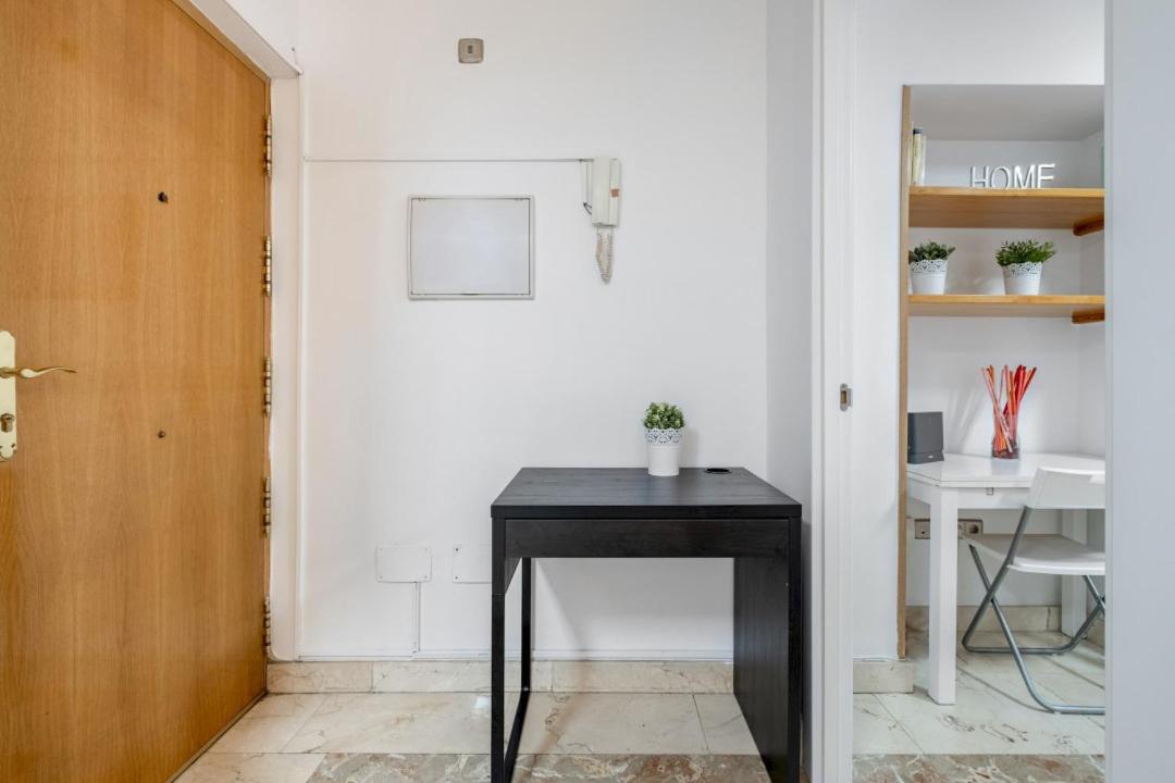 מדריד 2 Bedroom 1 Bathroom Furnished - Sol - Cozy Vintage - Mintystay מראה חיצוני תמונה